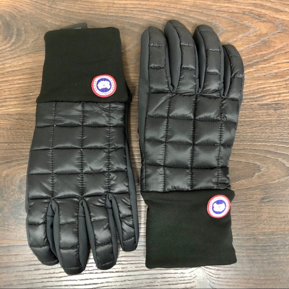 Canada Goose lined gloves